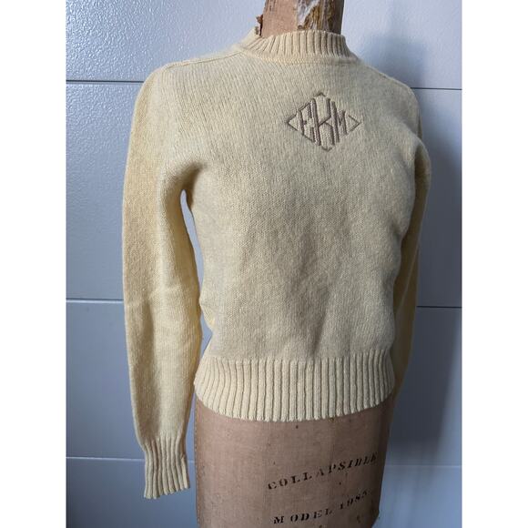 Vintage Lands End Sweater Women’s Sz S,M 100% Pure Wool Yellow monogram EKM - Picture 8 of 13